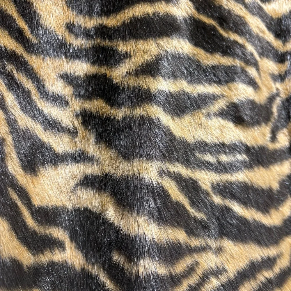 H&M Brown & Tan Tiger Animal Pattern Faux Fur Coat Size XS - Picture 11 of 12